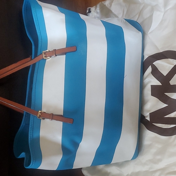 Michael Kors handbag - Picture 5 of 13